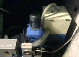 離心過(guò)濾機(jī)使用在液壓件公司拉床潤(rùn)滑油切屑分離現(xiàn)場(chǎng)